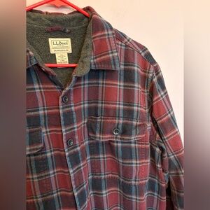VTG L.L. Bean Men’s Burgundy and Blue Plaid Button-Down Flannel fleece lined L